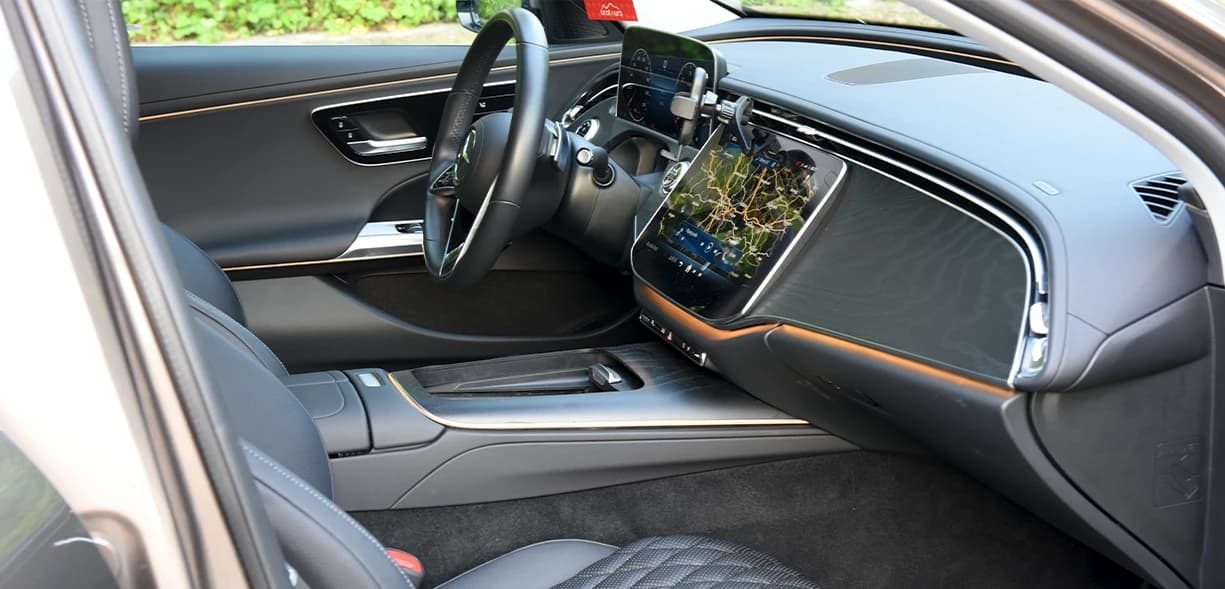 Mercedes-Benz E-Class 6