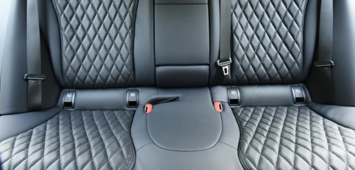 Mercedes-Benz E-Class 8